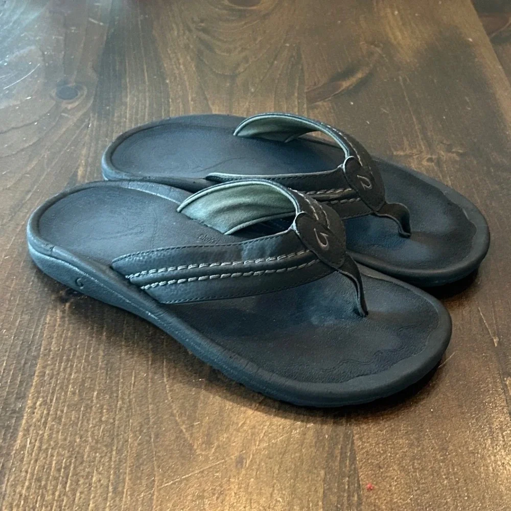 OluKai Ohana Flip Flops Mens 12 Dark Shadow Black Water Resistant Sandal Summer
